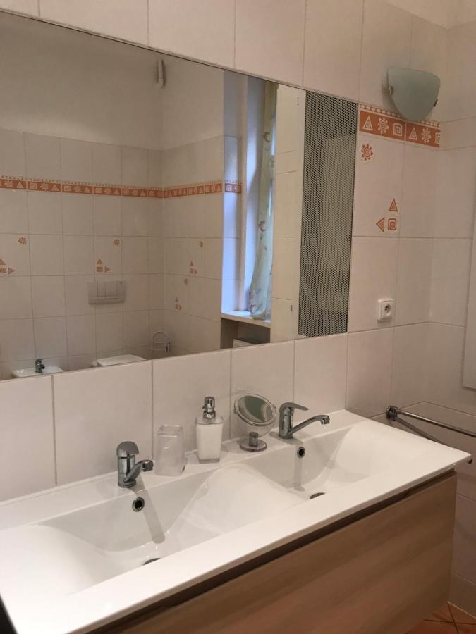 Apartman U Kolonady Karlowe Wary Zewnętrze zdjęcie